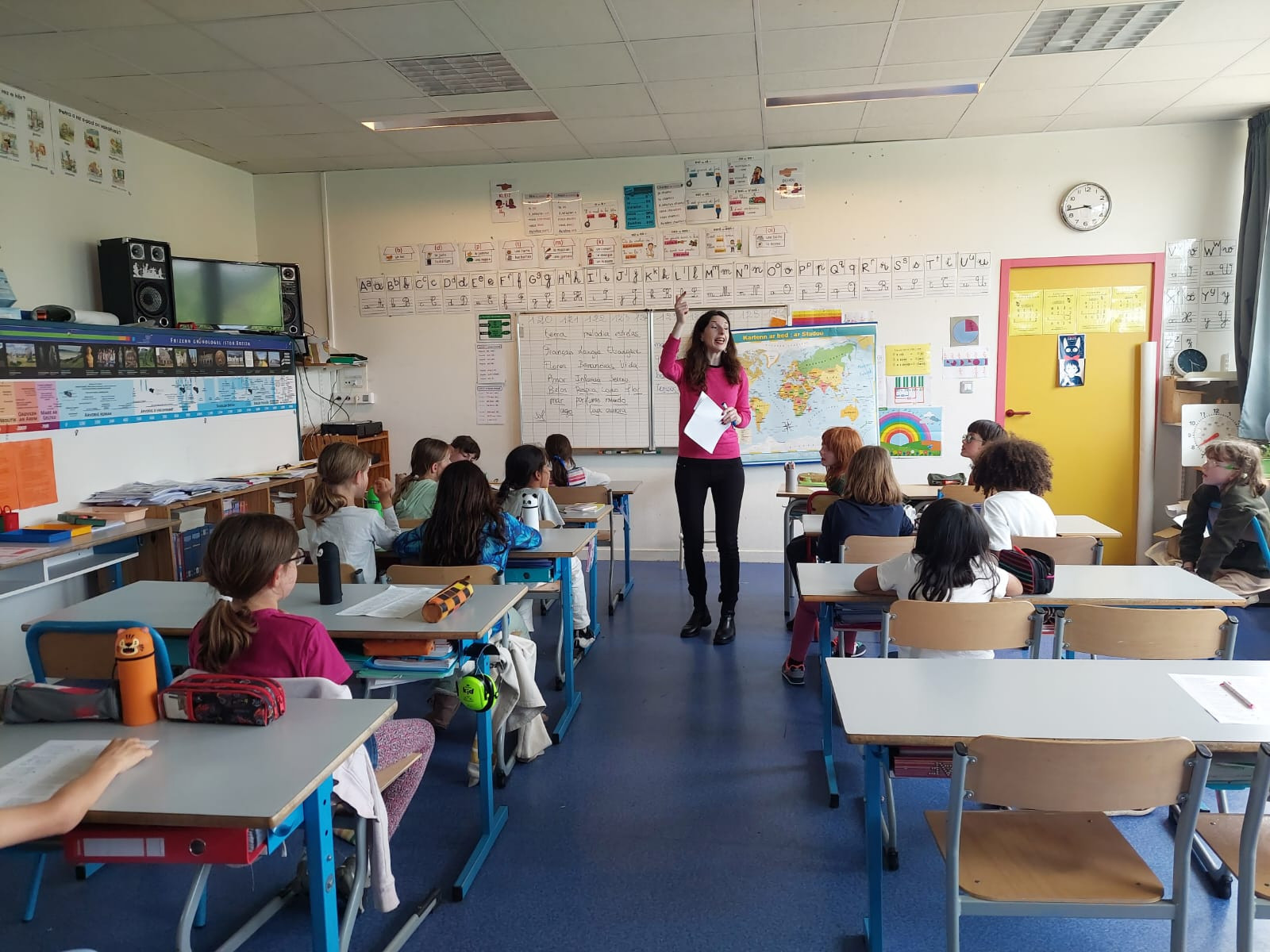 [AAEALO] Quand les langues entrent en classe : une rencontre interculturelle avec Joy et Yann