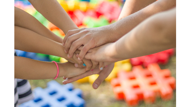 Bénévolat pour Solinum : traduction en arabe, russe, dari ou pashto